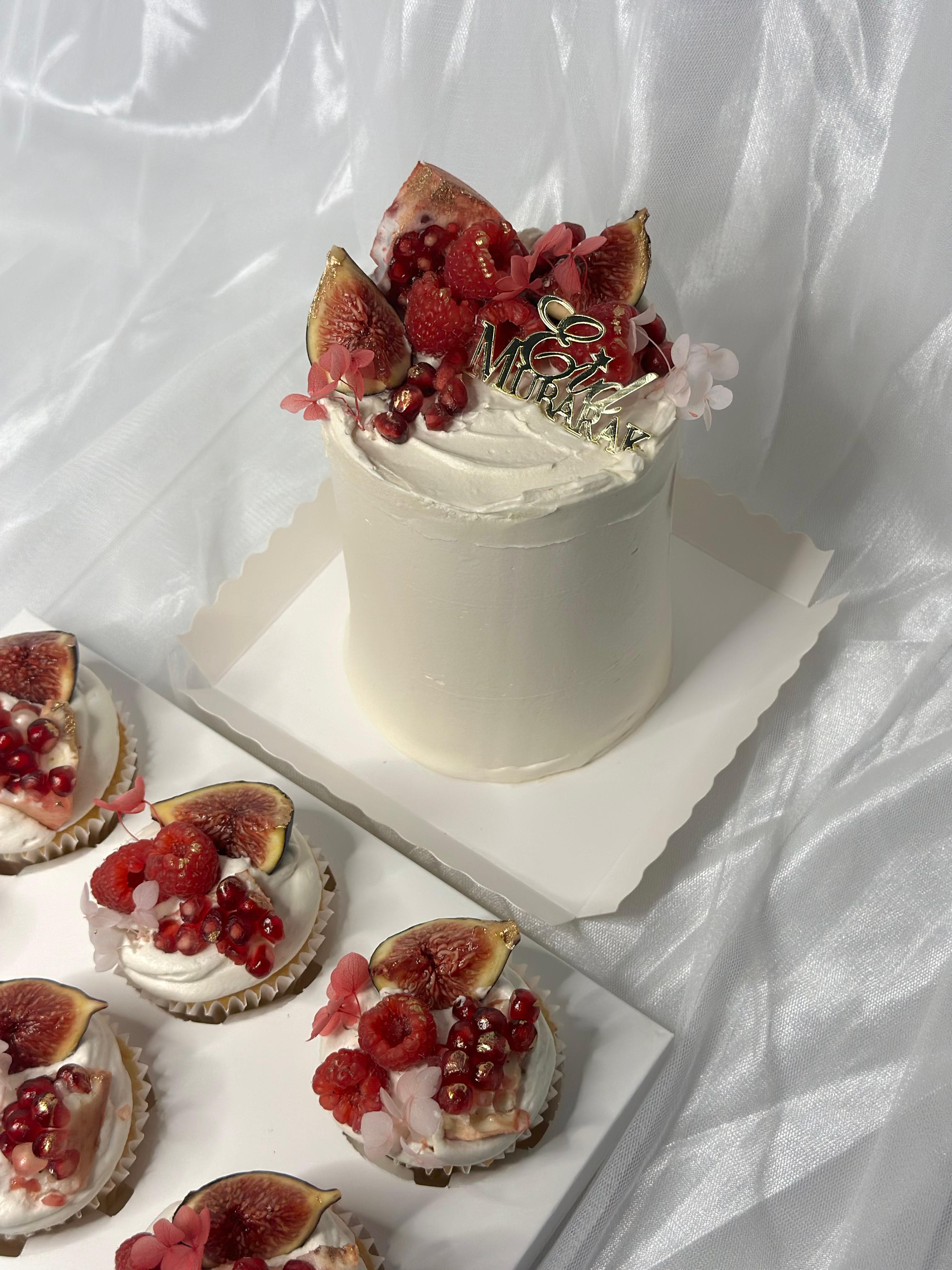 Eid cake with blush ombré buttercream and crescent moon piping